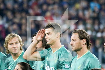2019-05-27 - Cristiano Ronaldo, Pavel Nedved e Francesco Totti durante la presentazione delle squadre - PARTITA DEL CUORE 2019 - OTHER - SOCCER